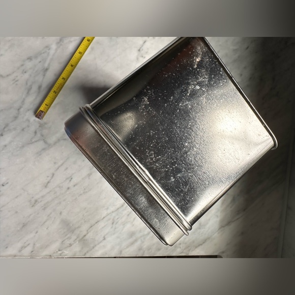 Starbucks coffee tin ☕️great for coffee bar - Picture 2 of 7
